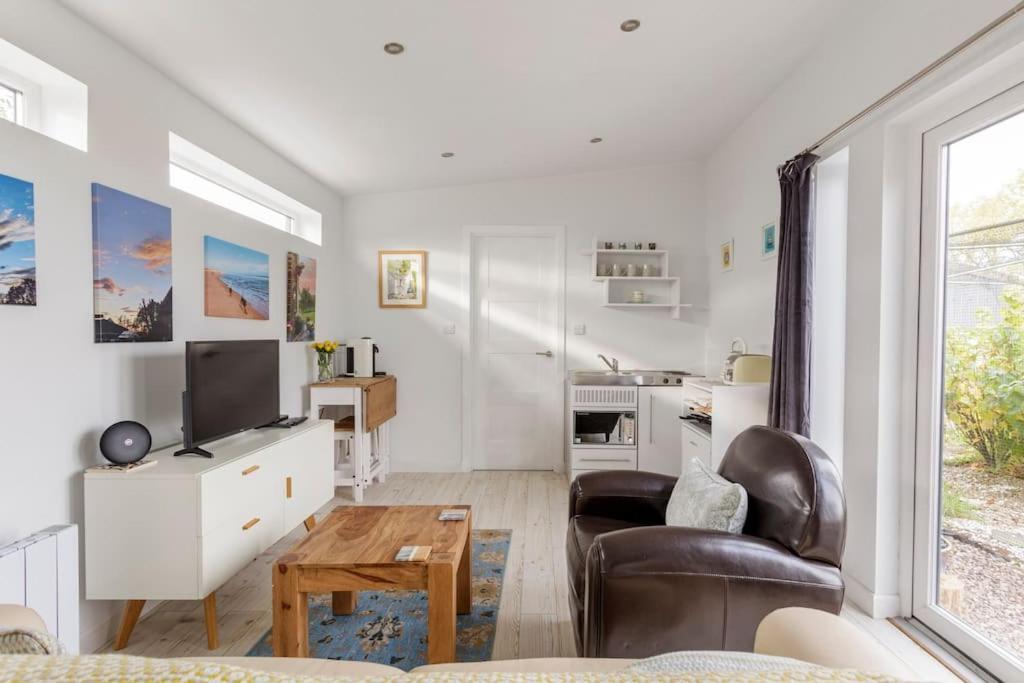 Cosy And Modern 1 Bedroom Garden House - Very Dog Friendly! Tarves Ngoại thất bức ảnh